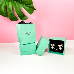 Good price Silver foil stamping brand logo paper gift set cardboard rigid box