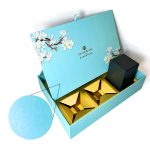 Gift boxes with customized gold card insert for packing mooncake