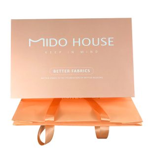 Custom  Apparel Wholesale Packaging Box Lid-Bottom Boutique Boxes For Fabrics in Luxury bag